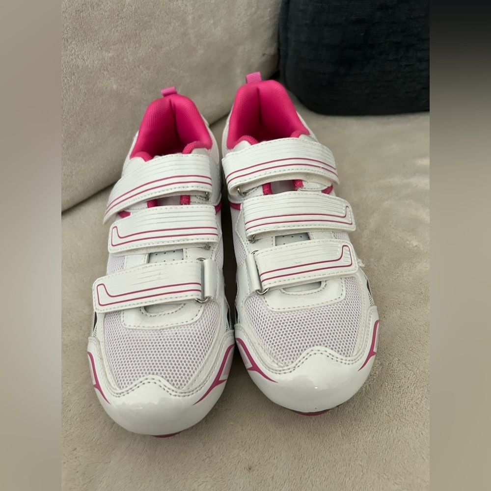 Indoor cycle cleat - new never used - White and Pink for “spin” class.